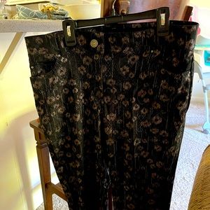 Shiny pants with rose pattern size 14